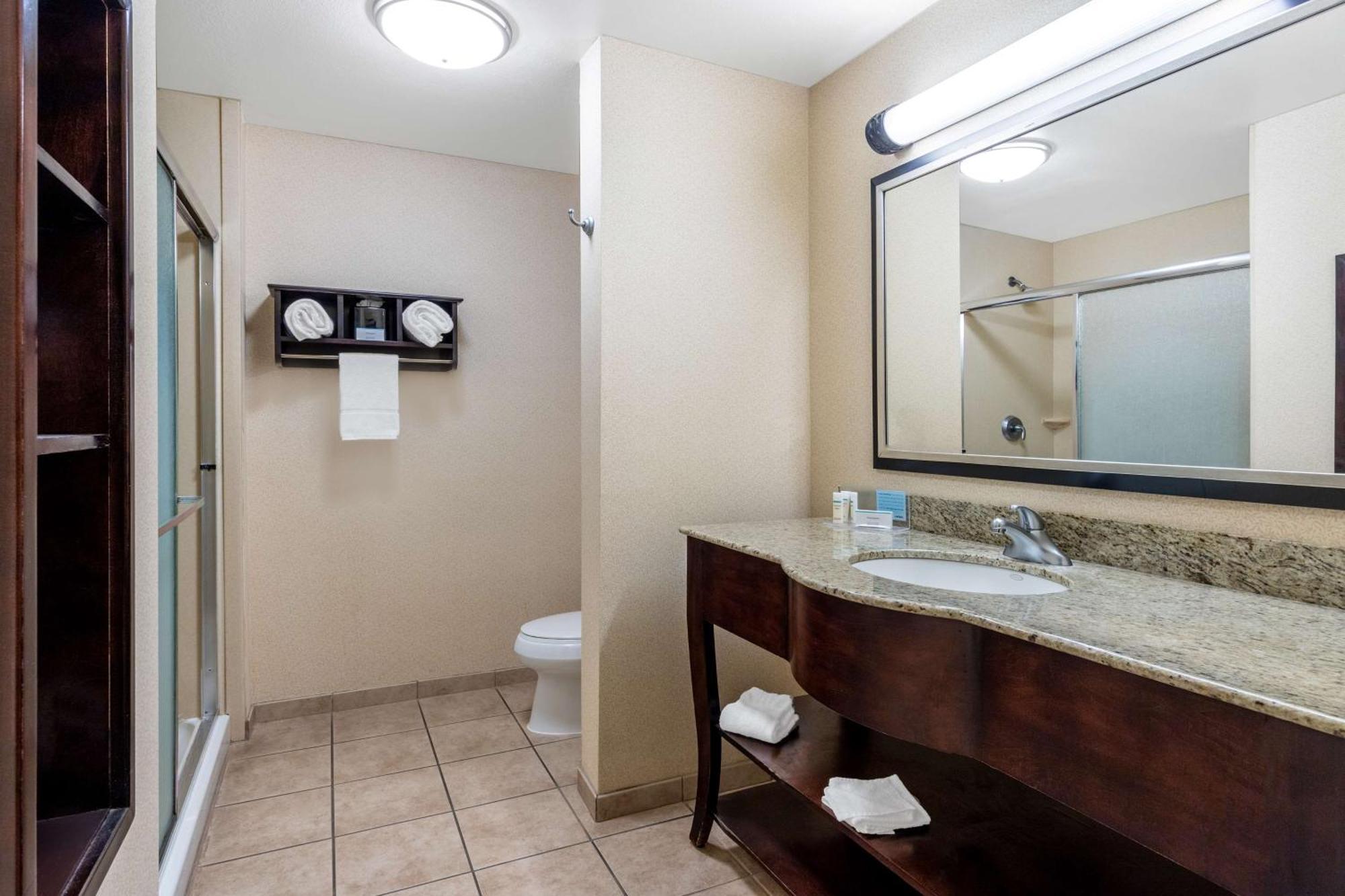 Hampton Inn & Suites Sacramento-Elk Grove Laguna I-5 Dış mekan fotoğraf