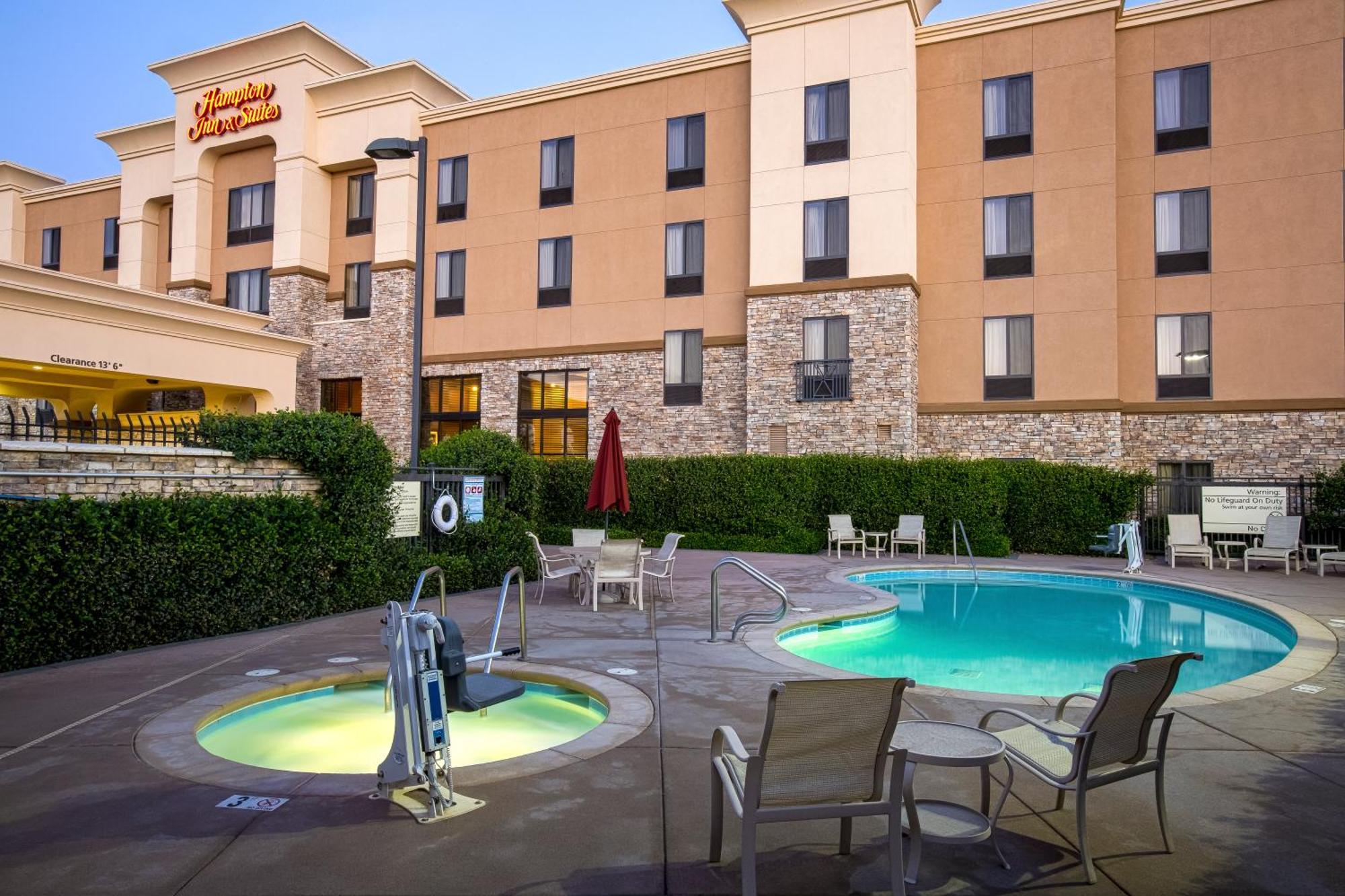 Hampton Inn & Suites Sacramento-Elk Grove Laguna I-5 Dış mekan fotoğraf