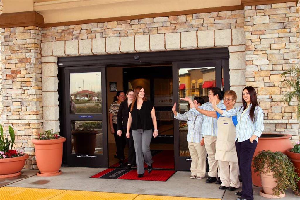 Hampton Inn & Suites Sacramento-Elk Grove Laguna I-5 Dış mekan fotoğraf
